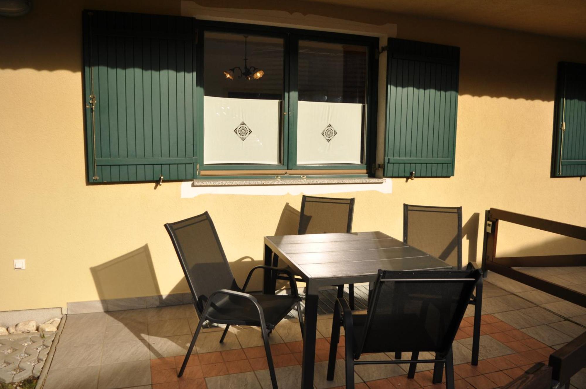 Apartment Mojstrovka With Terrace In City Center Kranjska Gora Exterior foto
